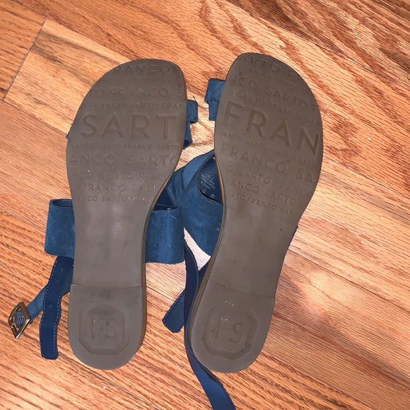 Franco Sarto Blue Suede Flat Sandals size 8! - Picture 3 of 3